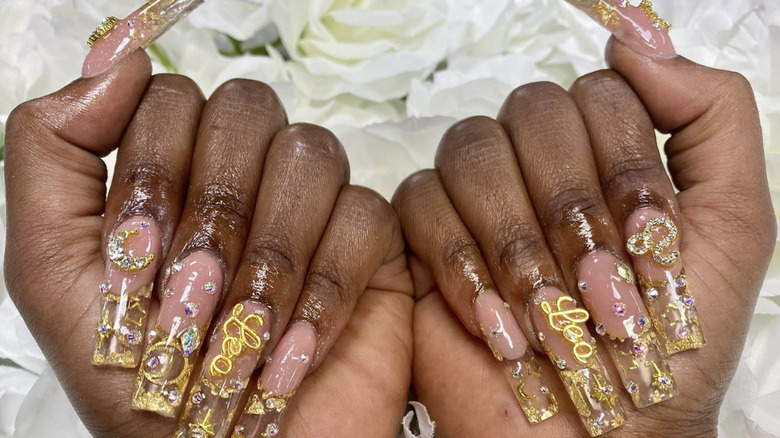 leo manicure